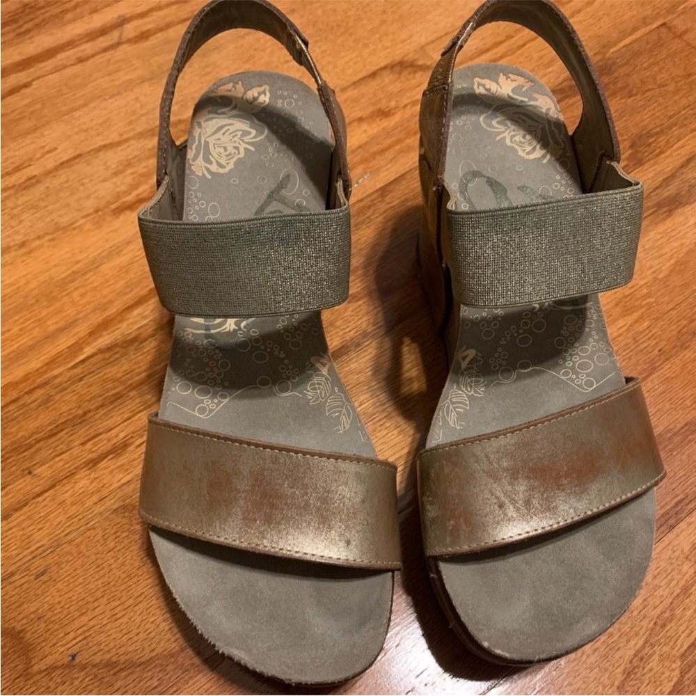 OTBT Bushnell Wedge Sandals